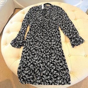Jcrew mercantile black and white floral half up dress with elastic waistband
